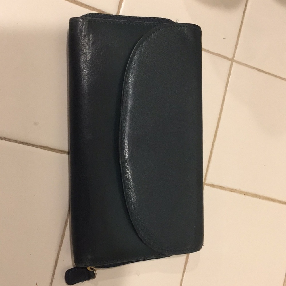 Lisa Loren Leather wallet